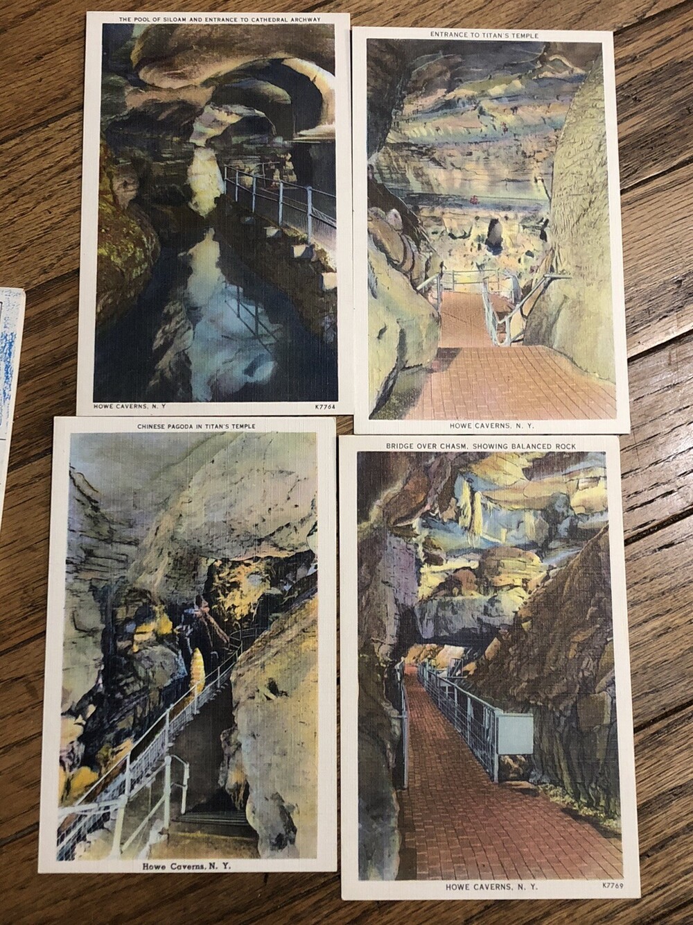 Howe Caverns NY Unposted 4 VTG Linen Postcards & 11 View Chrome RPPC Foldout Lot - Picture 2 of 7